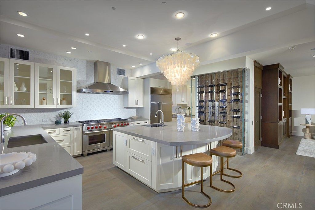 33 Bay Dr Laguna Beach, CA 92651 | Single Family