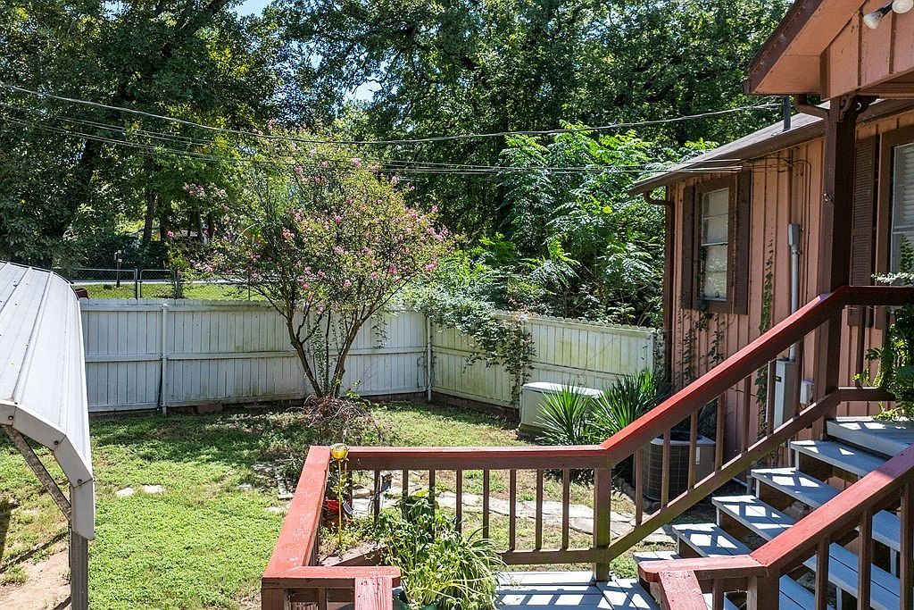 912 Wood Canyon Rd Tool, TX 75143 | Single Family