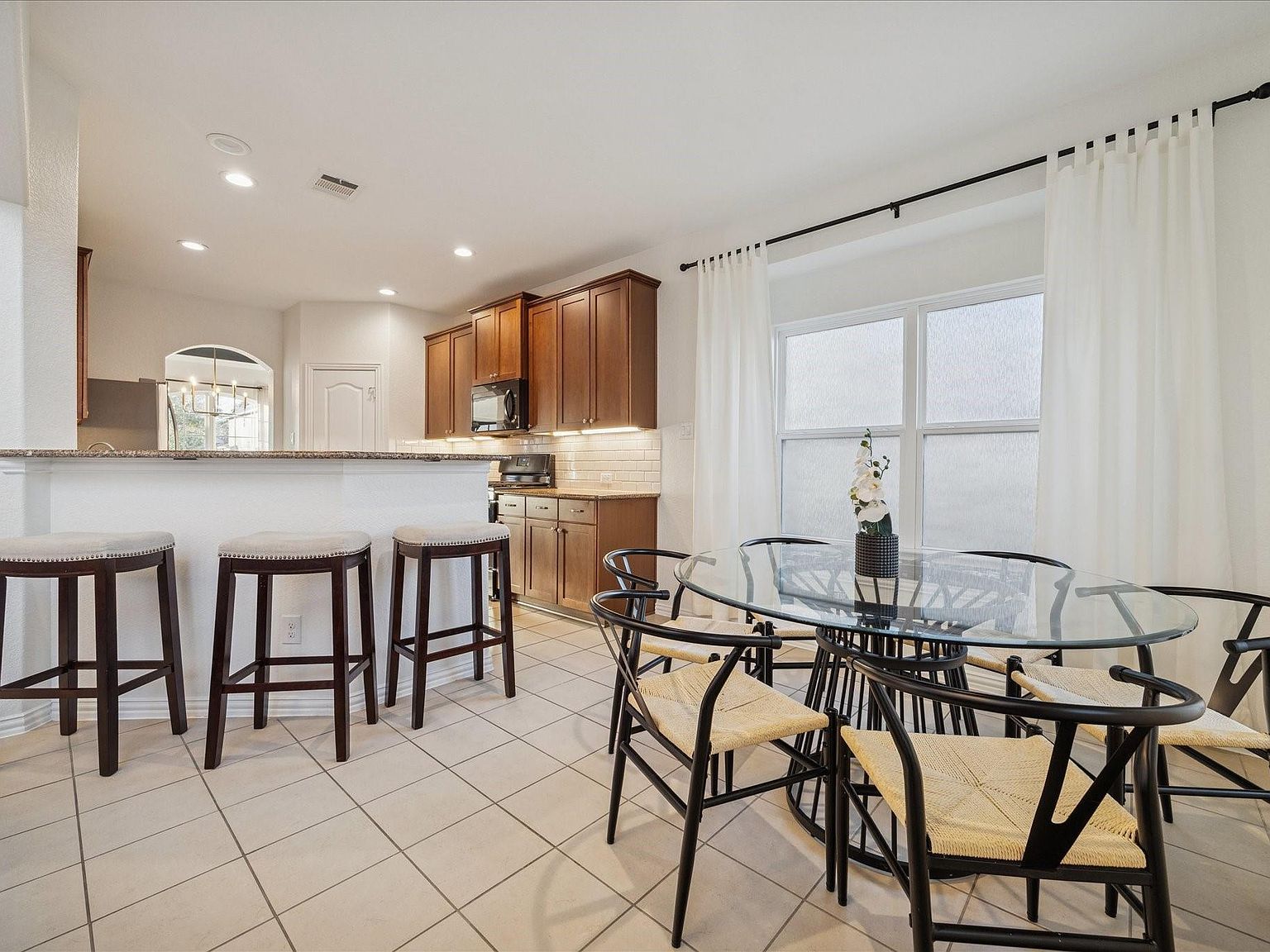 21366 Somerset Shores Xing Kingwood, TX 77339  | Single Family