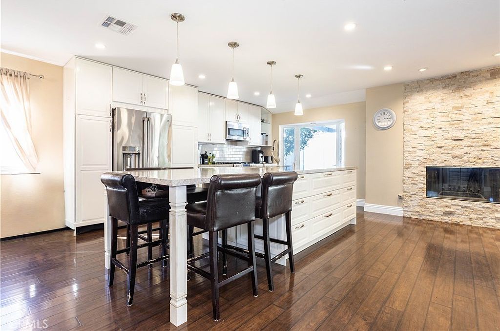 20759 Tribune St Chatsworth, CA 91311  | Single Family