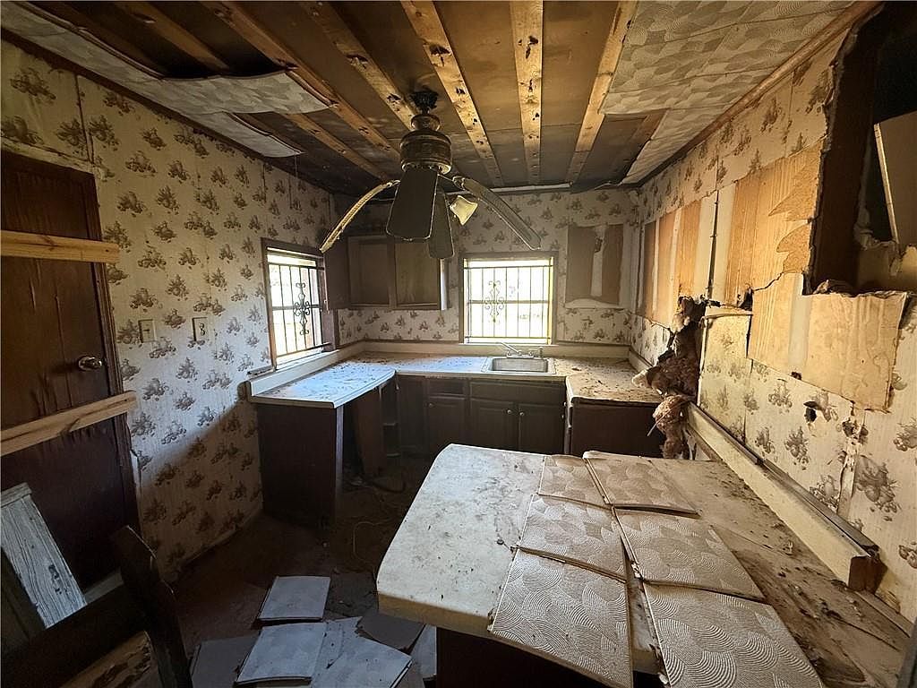 500 Solon St Gretna, LA 70053 | Single Family