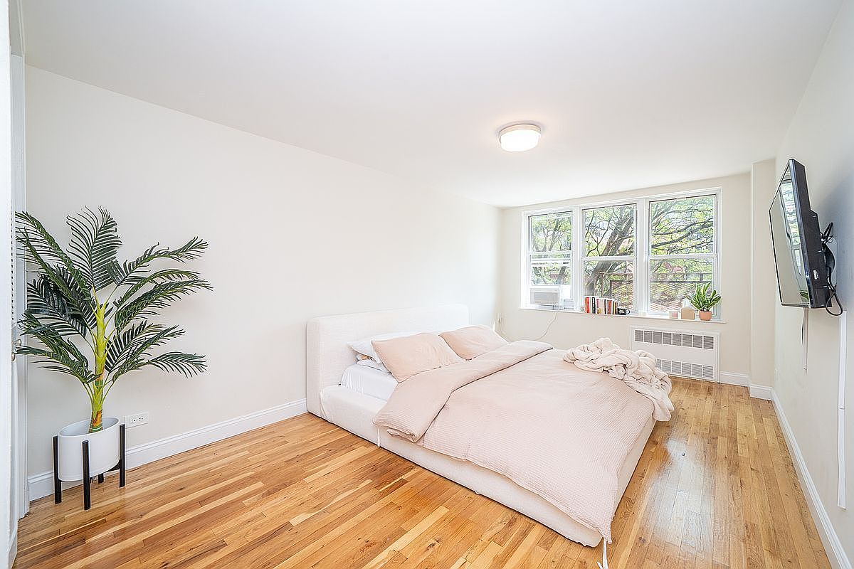 740 E 32nd St APT E3 Brooklyn, NY 11210 | Condominium