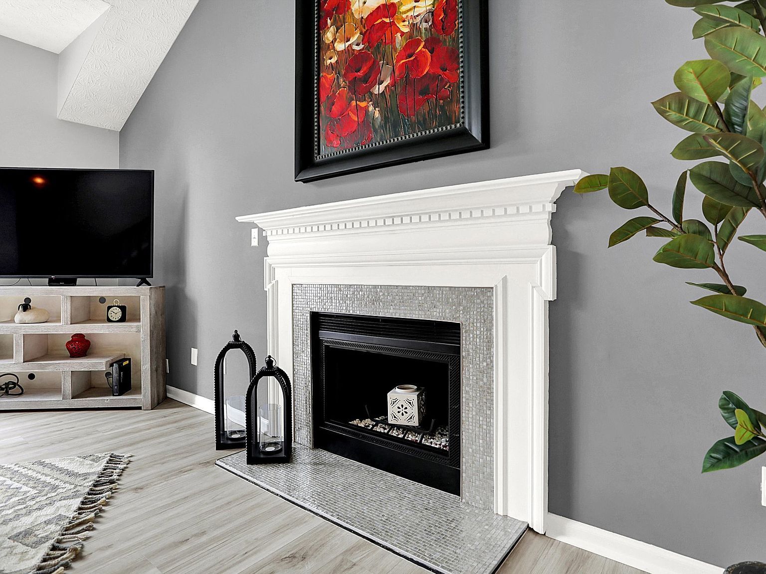 9394 Golden Leaf Way Indianapolis, IN 46260 | Condominium