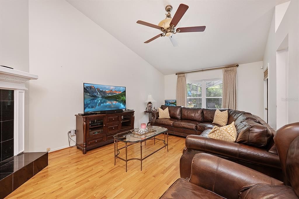 998 El Lago Ter Winter Springs, FL 32708  | Single Family