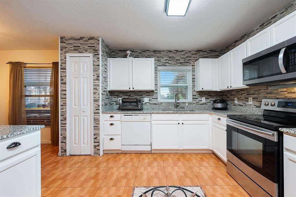 2540 Winners Cir Kissimmee, FL 34744 | Single Family