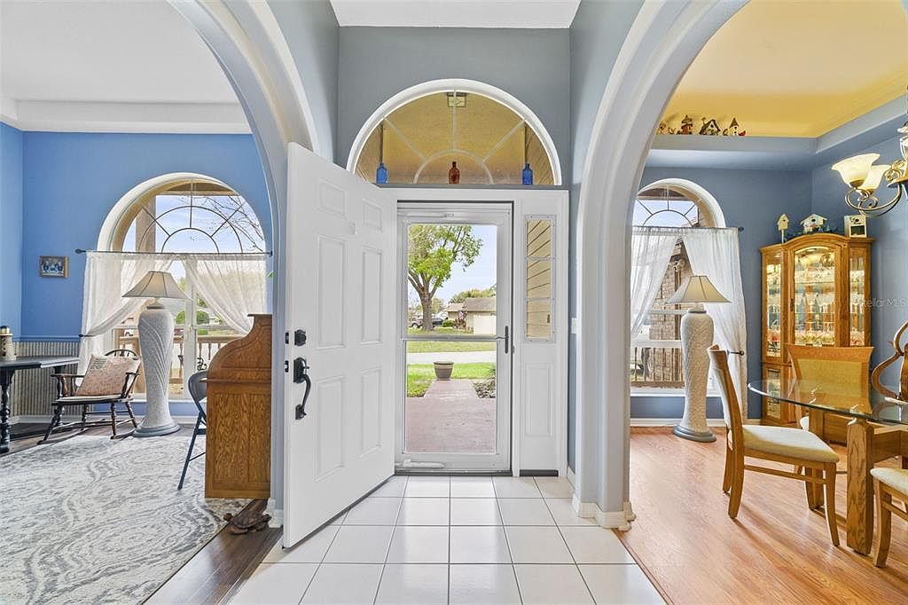 124 Country Lakes Cir Groveland, FL 34736  | Single Family