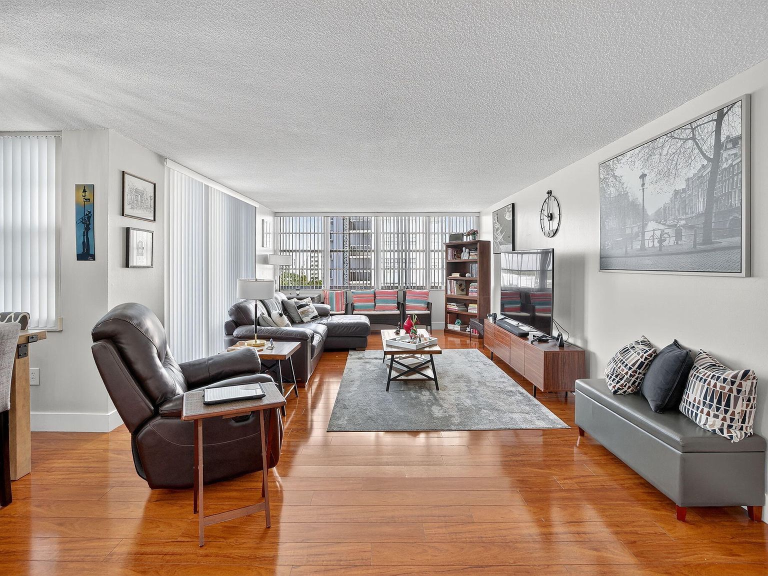 18051 Biscayne Blvd APT 1104 Aventura, FL 33160  | Condominium