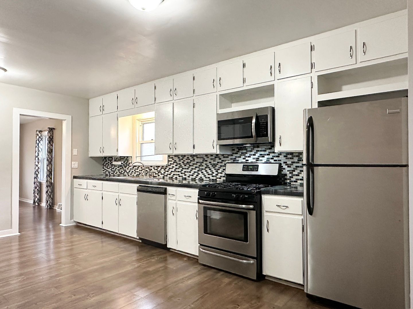 1075 S 7th Ave Kankakee, IL 60901  | Single Family