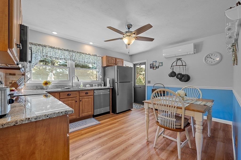 62 Larned Rd Oxford, MA 01540  | Single Family