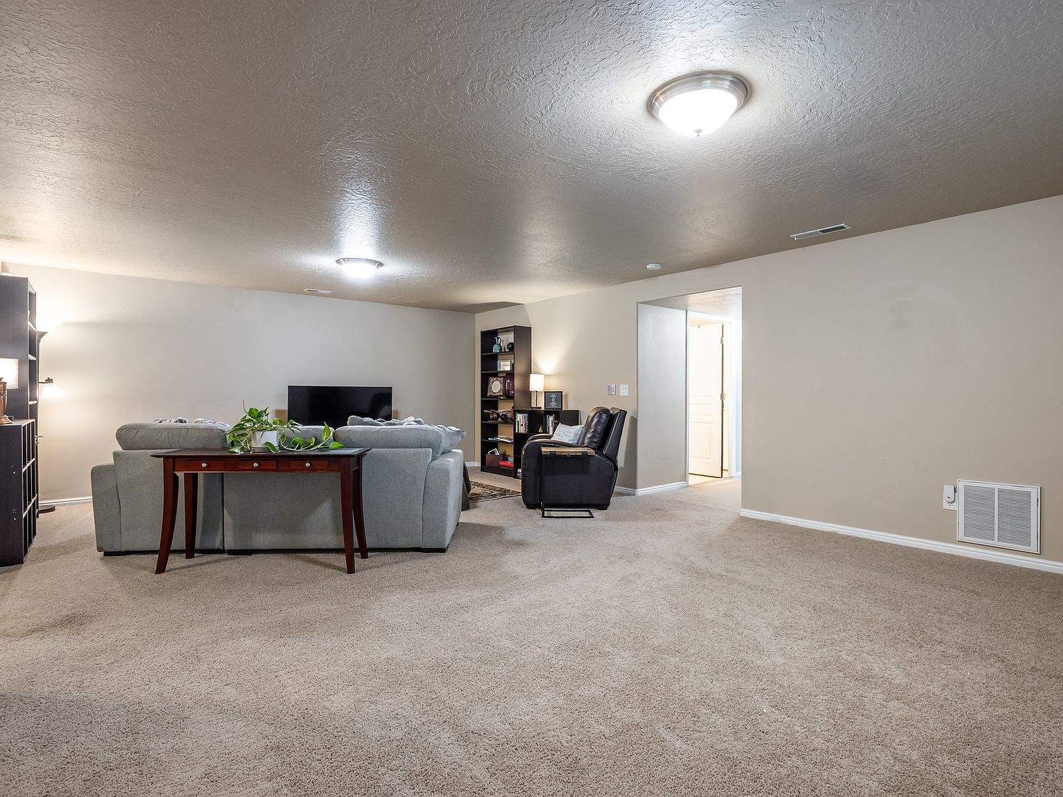 11067 S Cascabel Dr W South Jordan, UT 84009  | Single Family