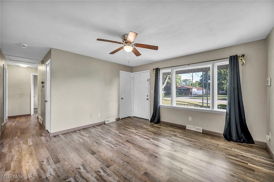 1931 Mark Dr Lorain, OH 44052  | Single Family