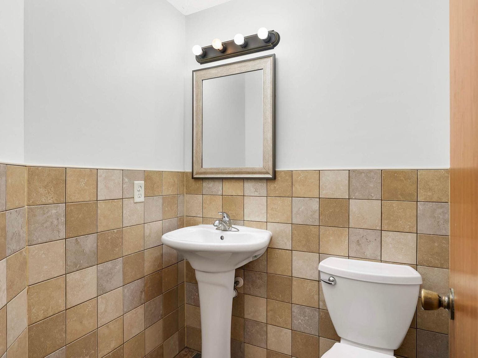 4358-4360 3rd St NE Minneapolis, MN 55421  | Multi Family