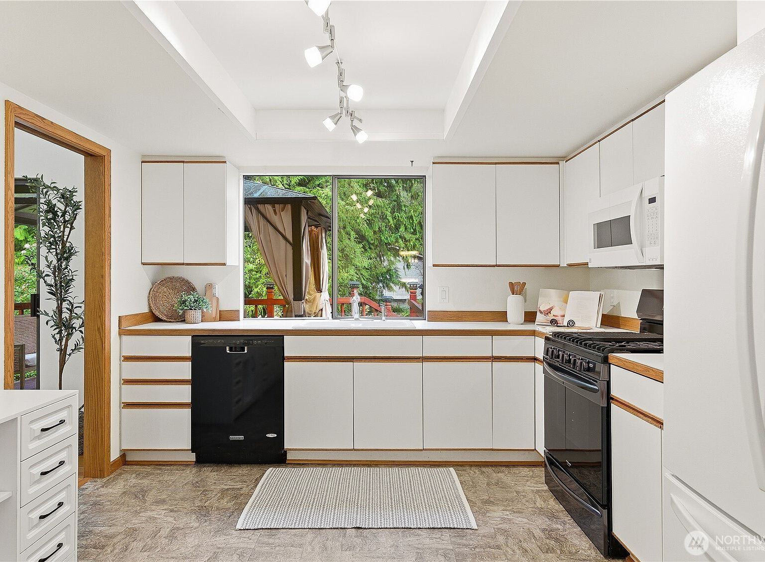 5119 136th St SW Edmonds, WA 98026  | Single Family