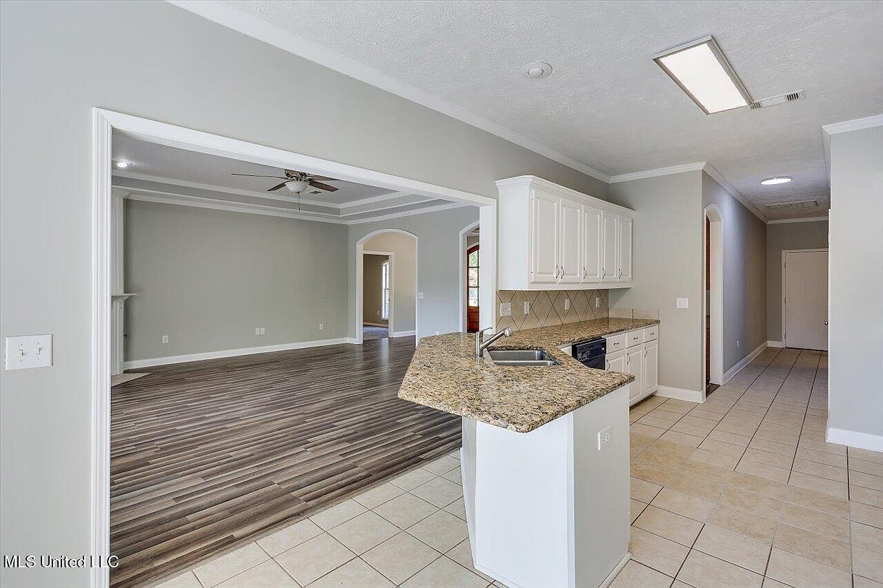 702 Meadow View Cv Jackson, MS 39272 | Single Family