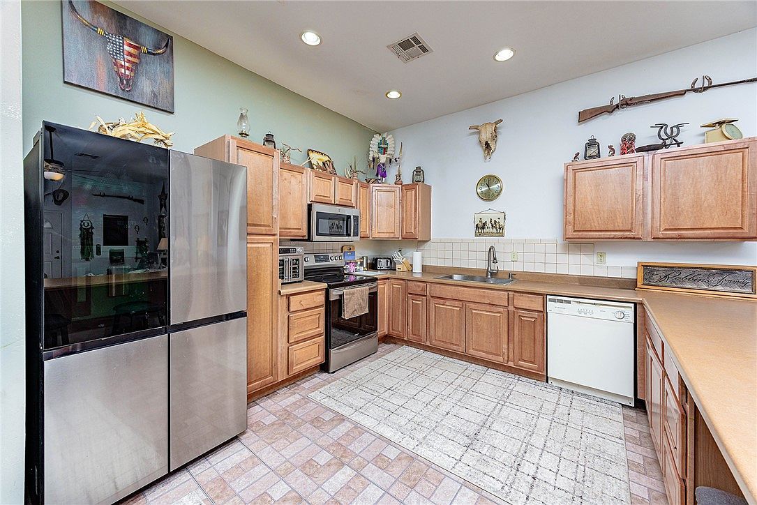 3820 W 1st Ave Yucca, AZ 86438  | Single Family