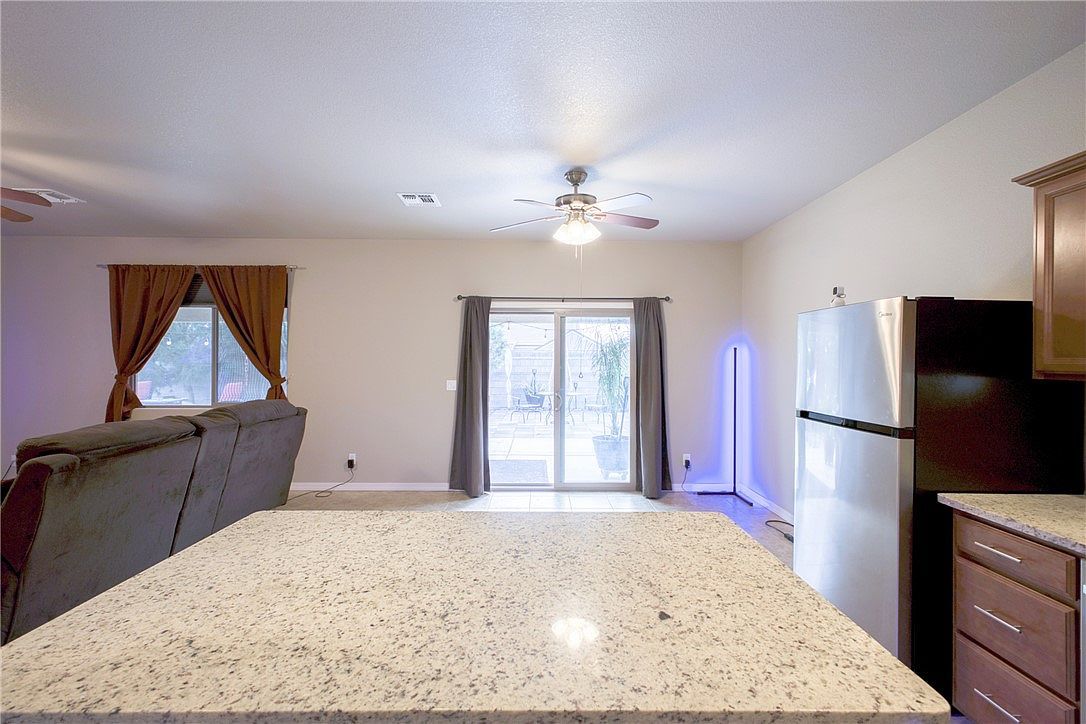 2912 E Casa Linda Kingman, AZ 86409  | Single Family