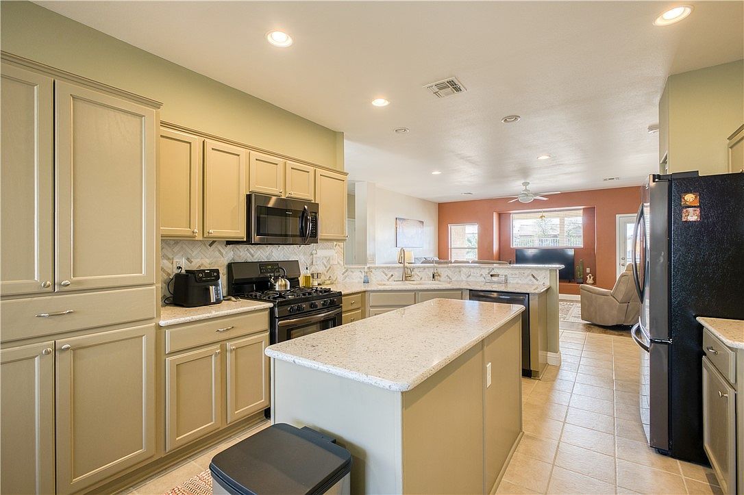 2348 Shooting Star Dr Bullhead City, AZ 86442 | Single Family