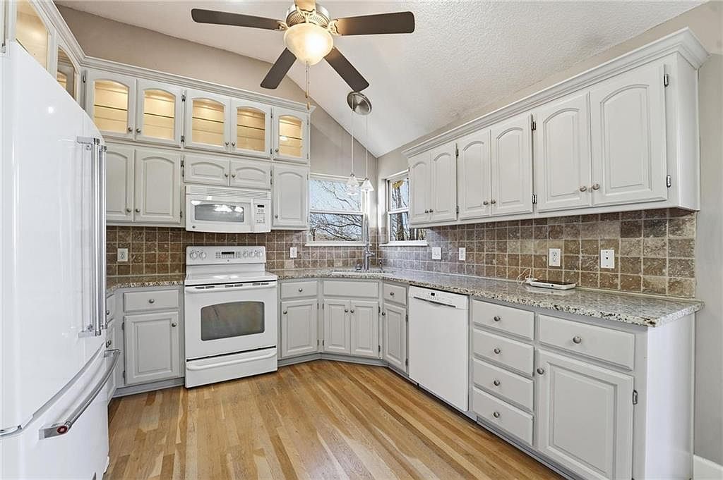 1200 W 10th St Kearney, MO 64060  | Single Family