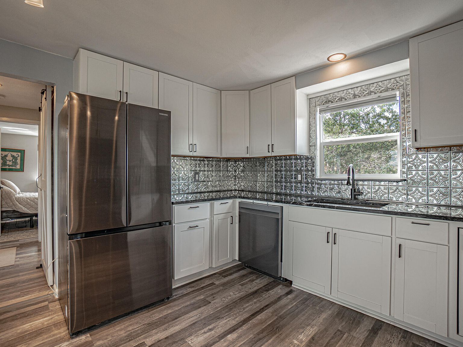 739 W Rolling Hills Dr Eagle Pt, OR 97524  | Single Family