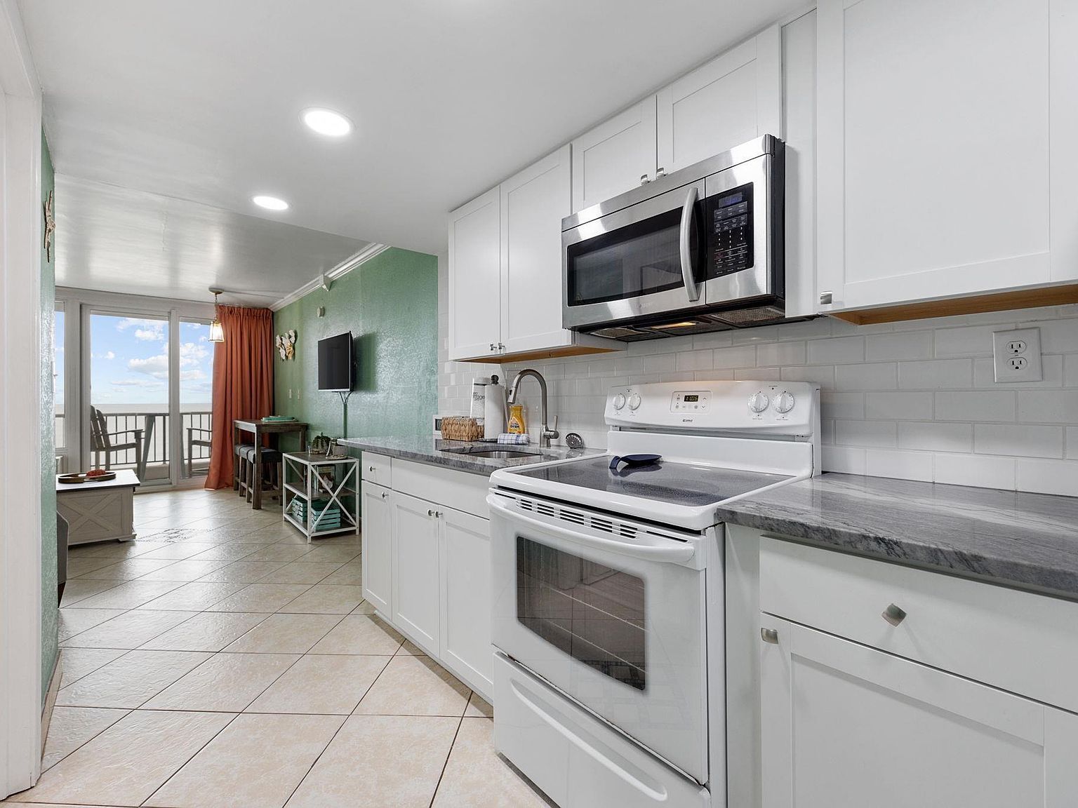 200 76th Ave N #705 Myrtle Beach, SC 29572  | Condominium