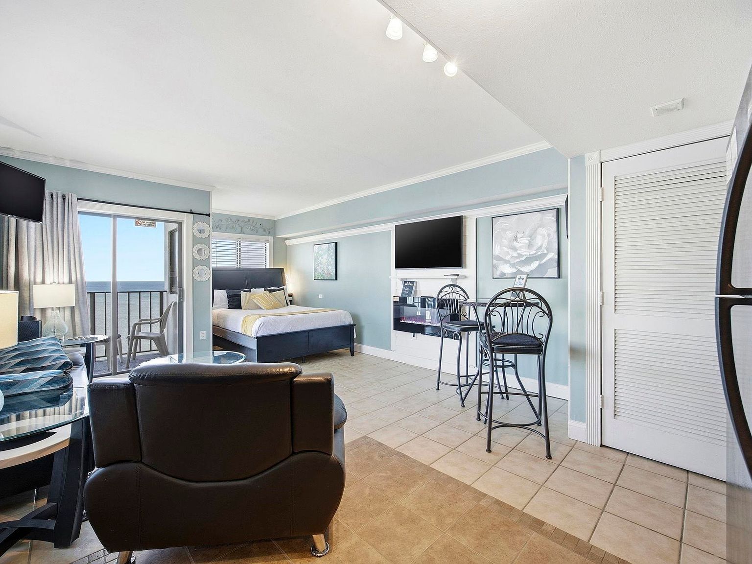 1605 S Ocean Blvd #1004 Myrtle Beach, SC 29577  | Condominium