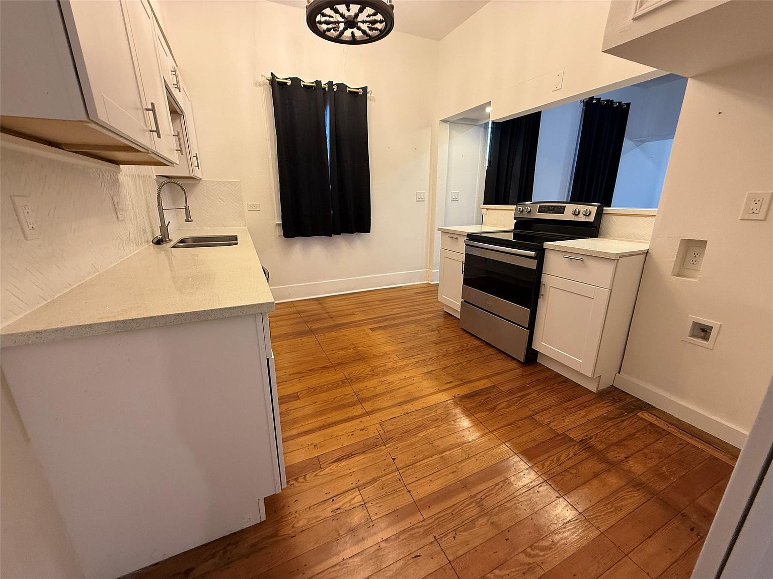 1415 Moody Galveston, TX 77550  | Single Family