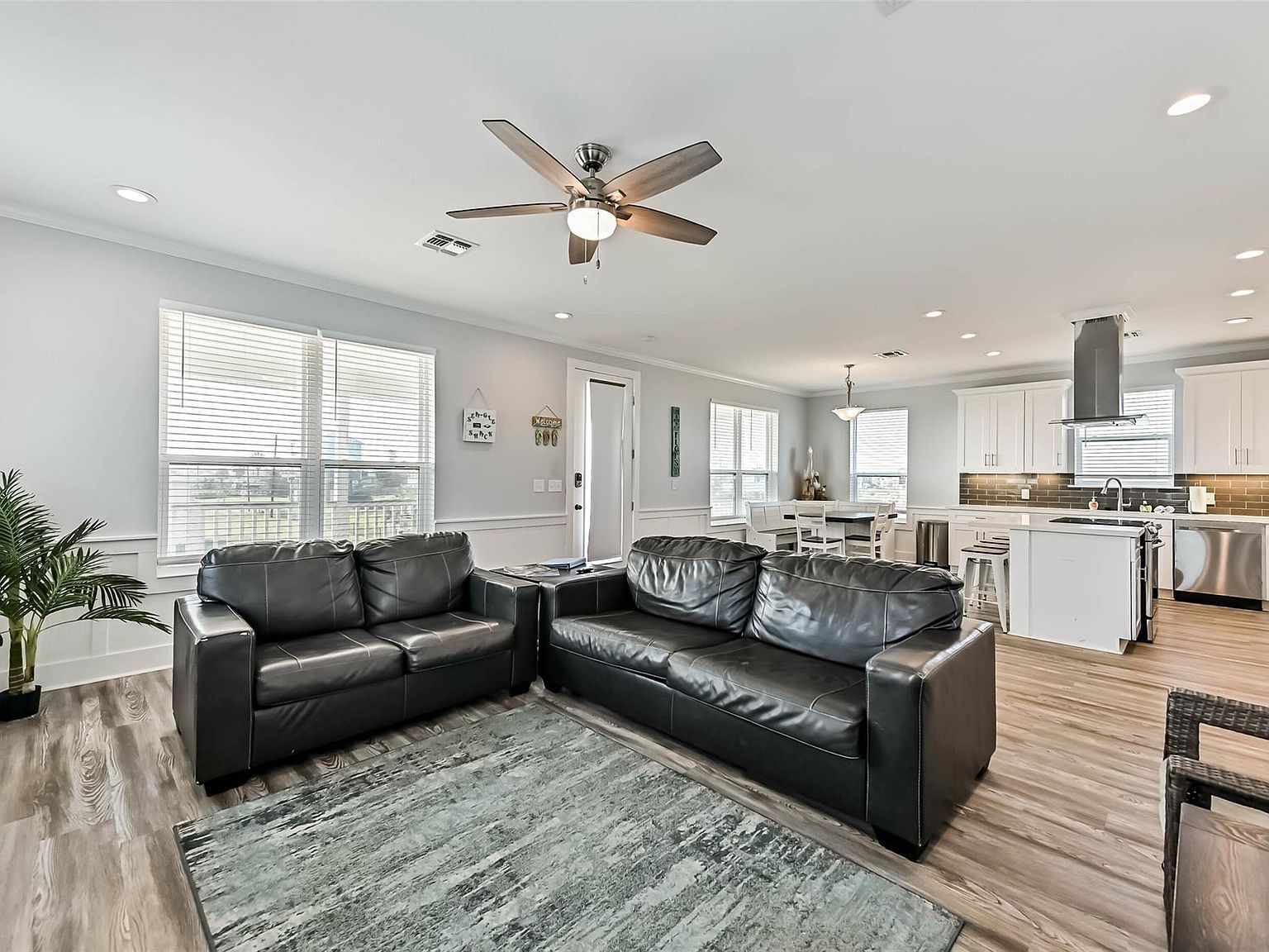 4133 4th St Galveston, TX 77554 | Single Family