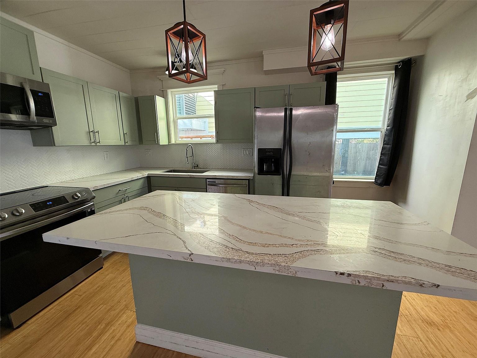 1213 32nd St Galveston, TX 77550  | Single Family