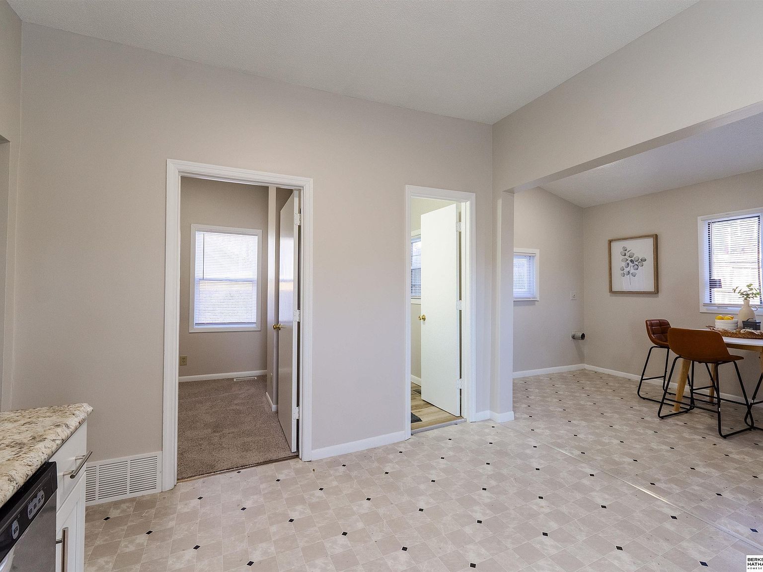 4266 Maple St Omaha, NE 68111 | Single Family