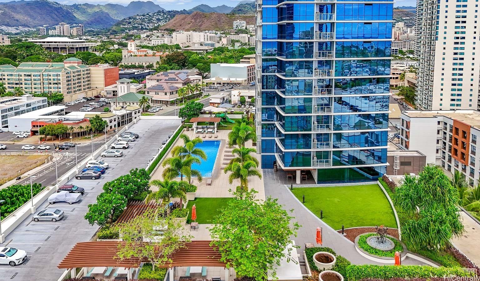 555 South St #111 Honolulu, HI 96813  | Condominium