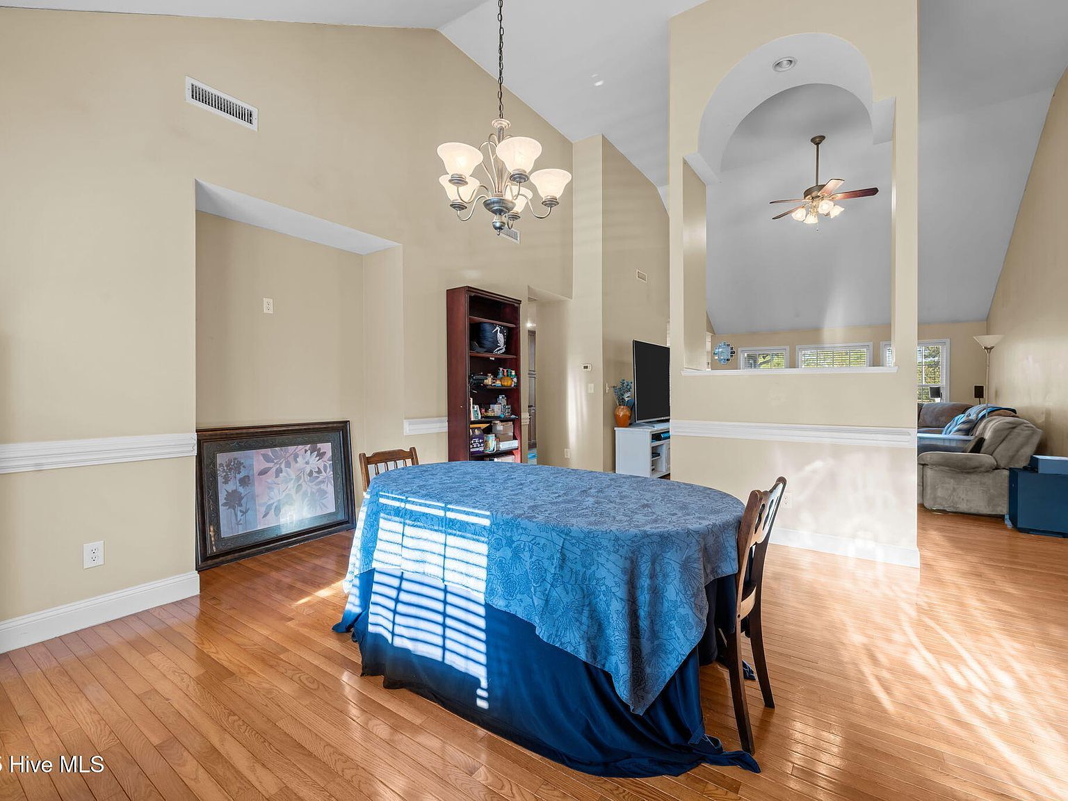 1207 Pelican Dr New Bern, NC 28560  | Single Family