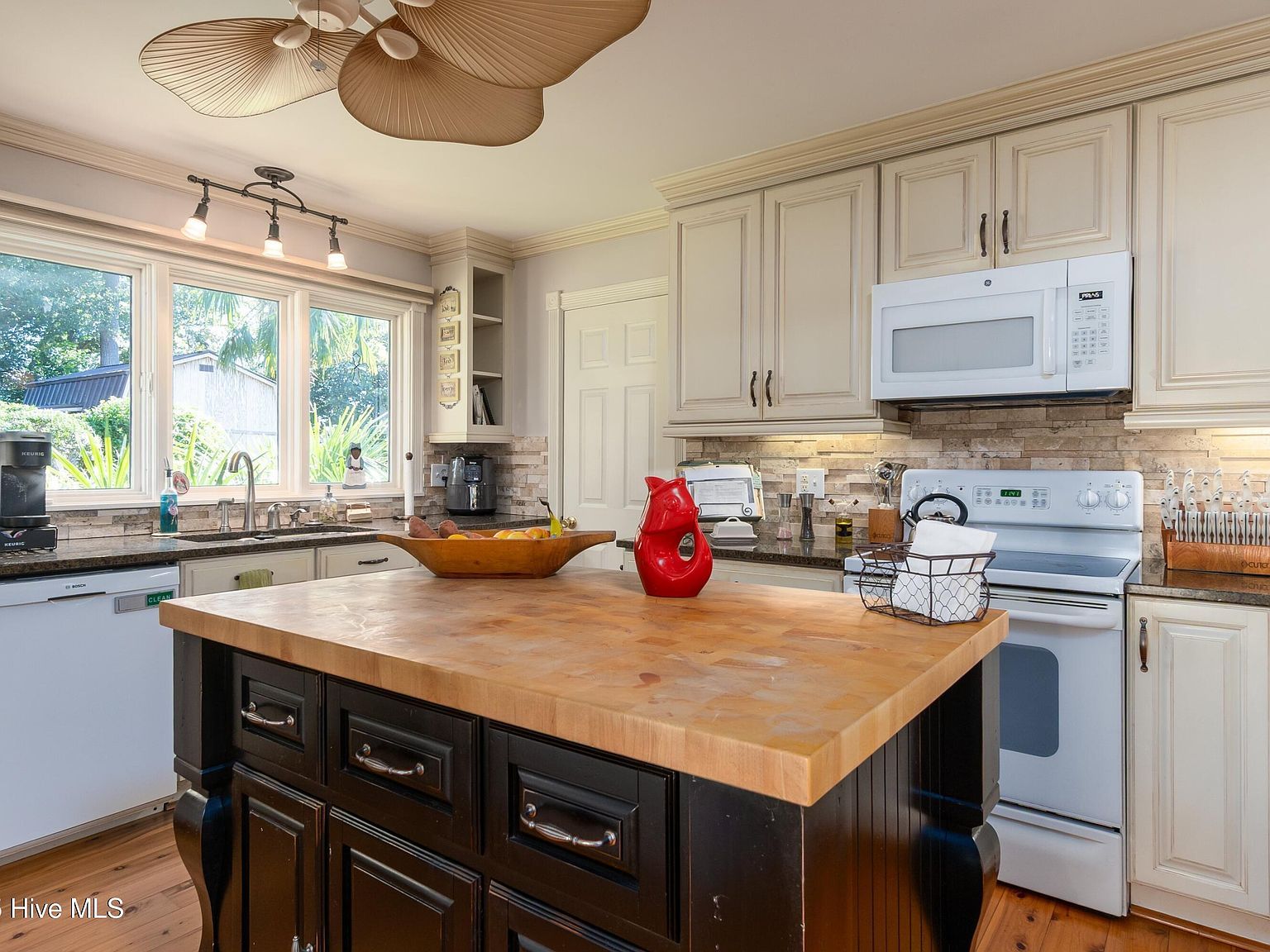 810 Madam Moores Ln New Bern, NC 28562  | Single Family