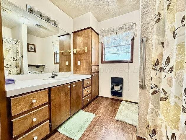 604 E 4th St Clarendon, TX 79226  | Single Family