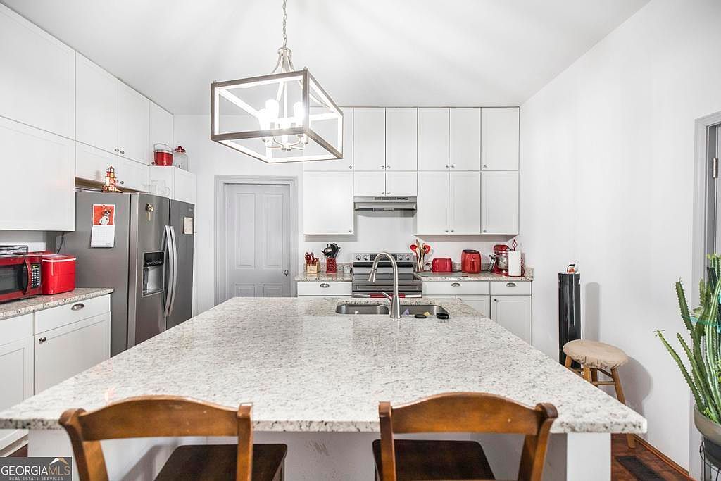 169 W Dykes St Cochran, GA 31014 | Single Family