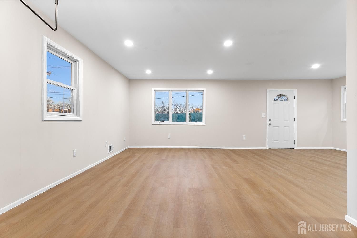 945 Lincoln Blvd Middlesex, NJ 08846  | Single Family