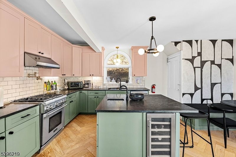 1370 Johnston Dr Watchung, NJ 07069  | Single Family