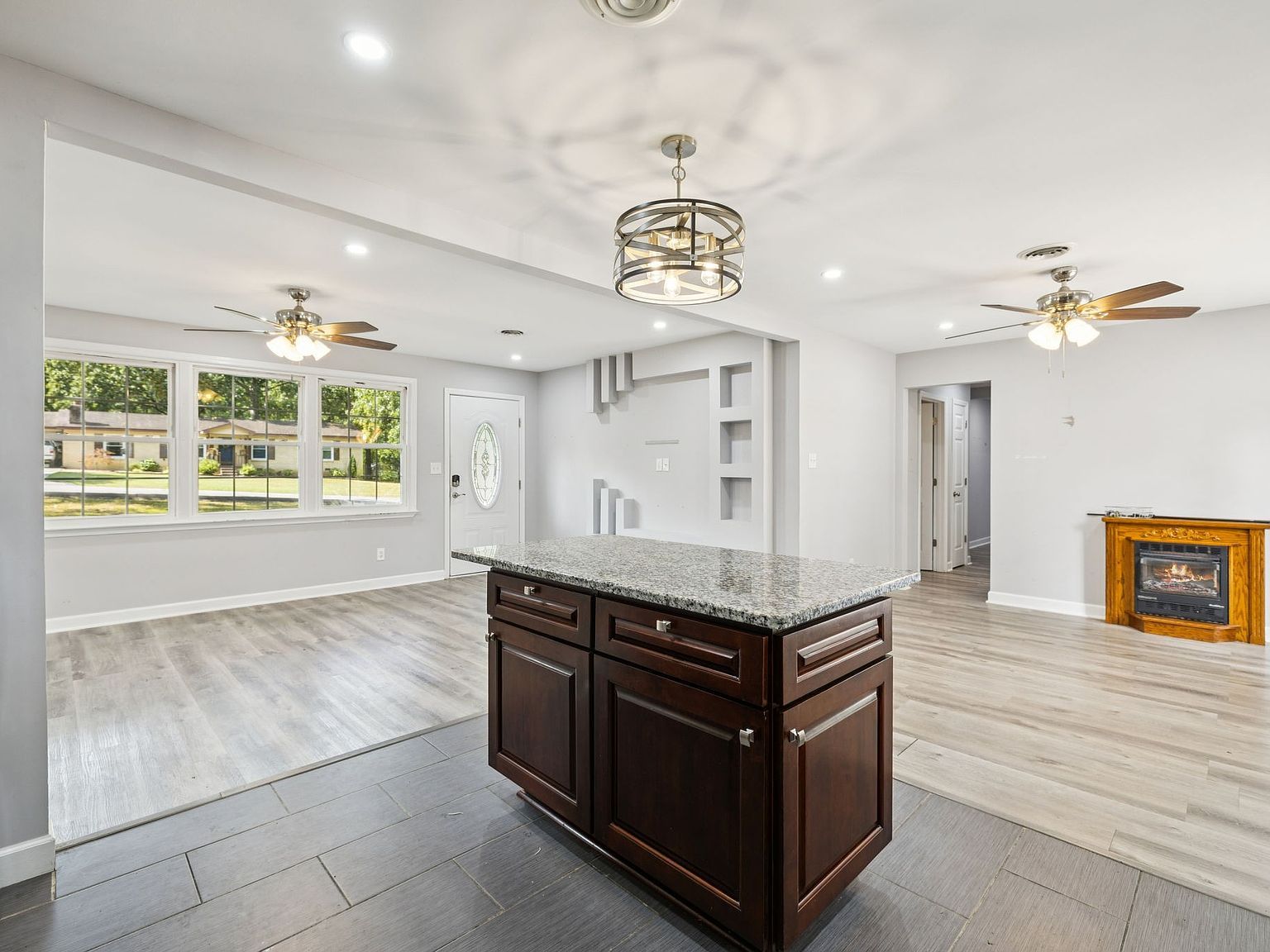 102 Warren Pl Dickson, TN 37055 | Single Family