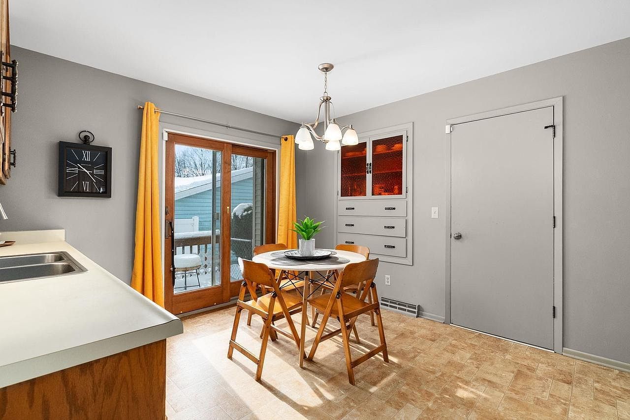 1301 Rae Ln Madison, WI 53711  | Single Family