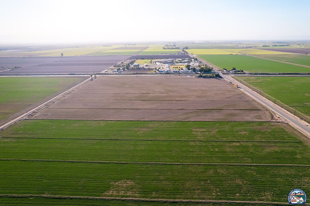 697 W McCabe Rd El Centro, CA 92243  | Land/Lot