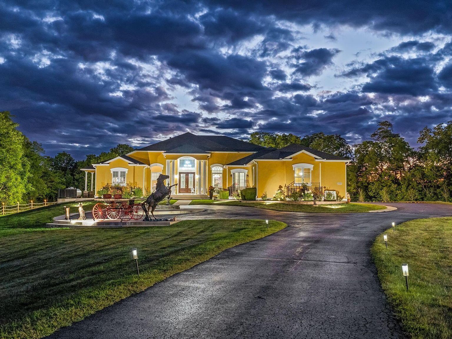 3583 Darby Knolls Blvd Hilliard, OH 43026 | Single Family