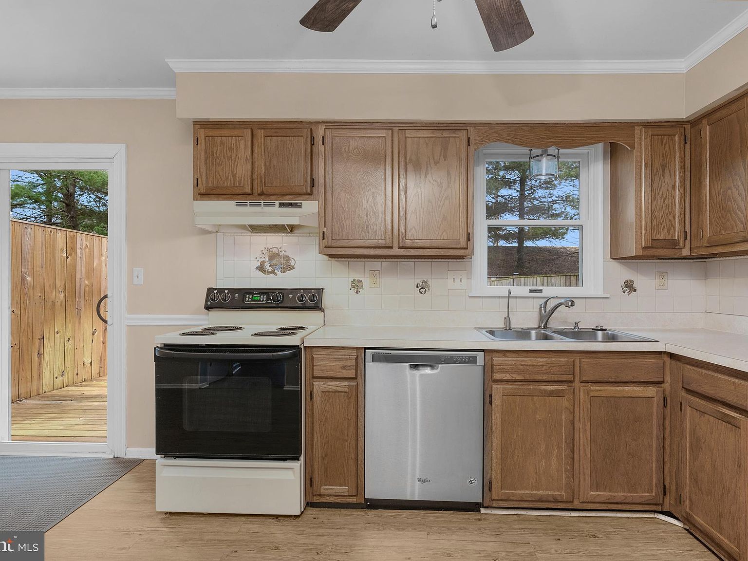 1213 Oak View Dr Mount Airy, MD 21771 | New build