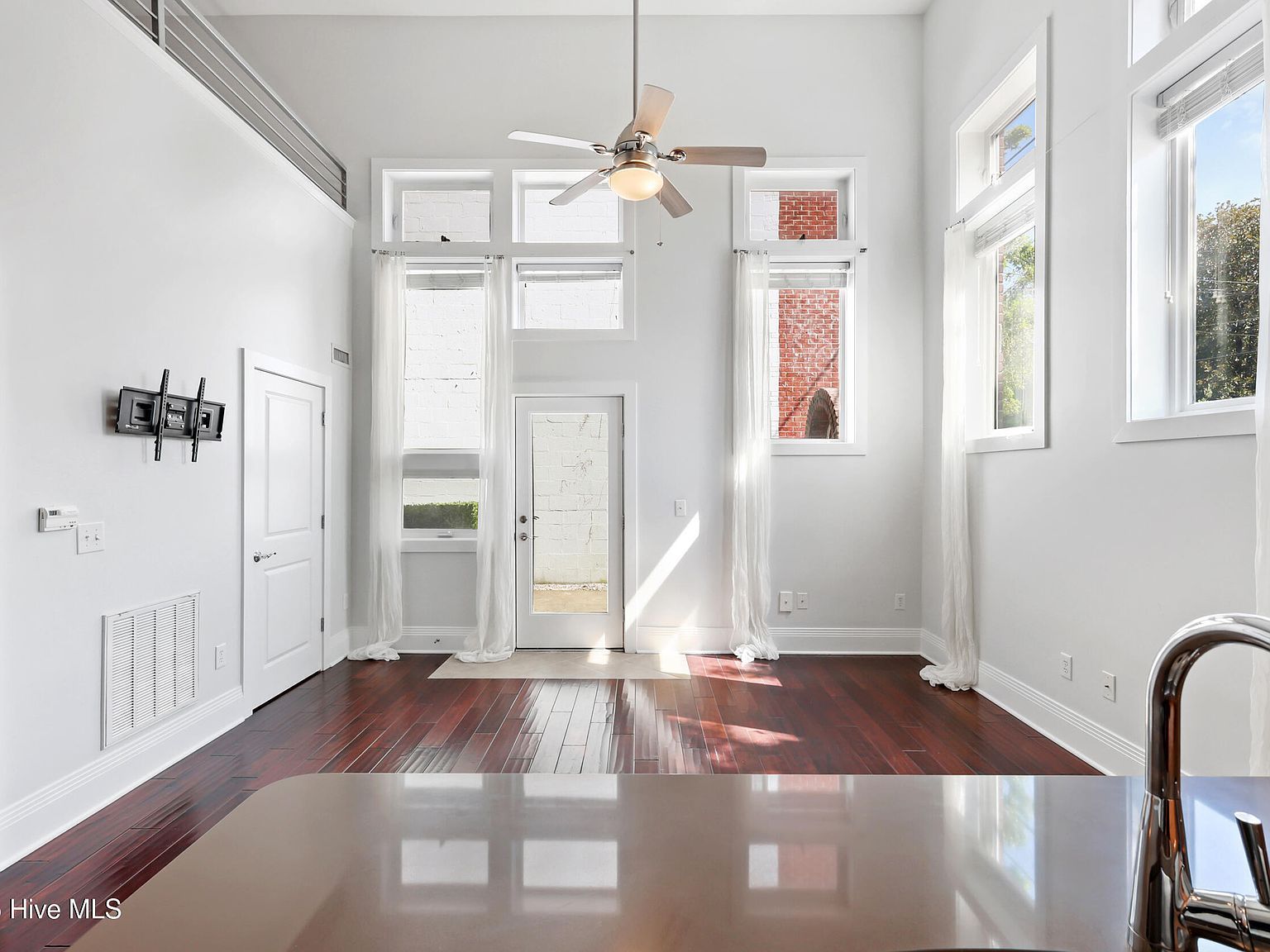 619 N 4th St APT 102 Wilmington, NC 28401  | Condominium