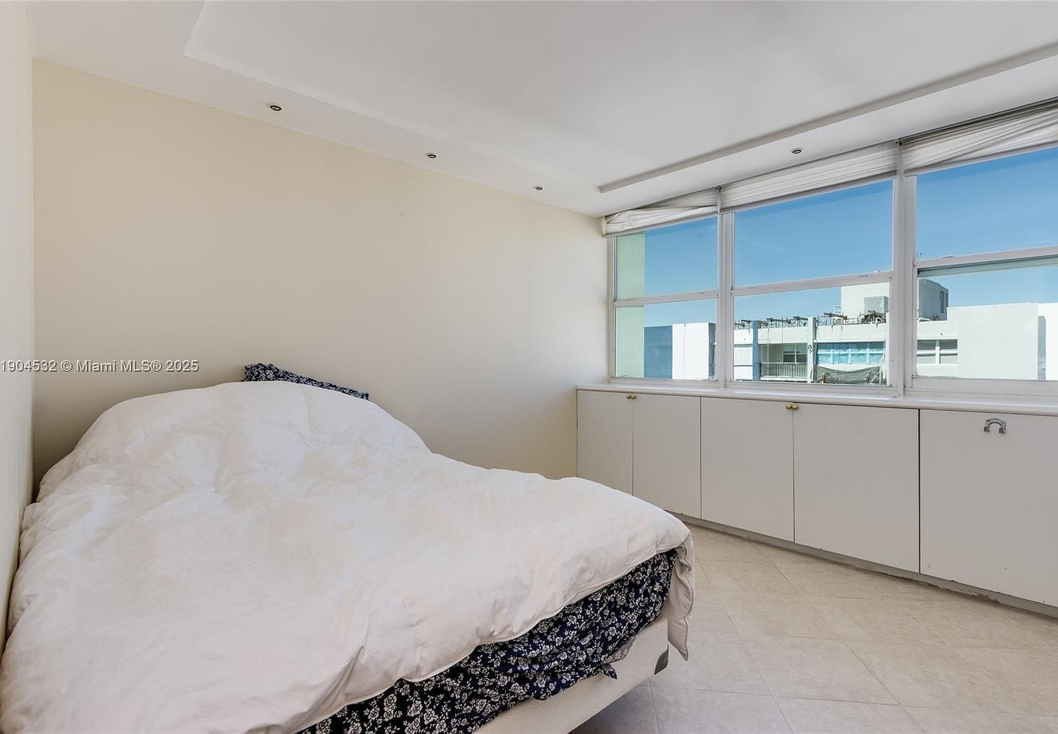 1410 S Ocean Dr APT 1702 Hollywood, FL 33019  | Condominium