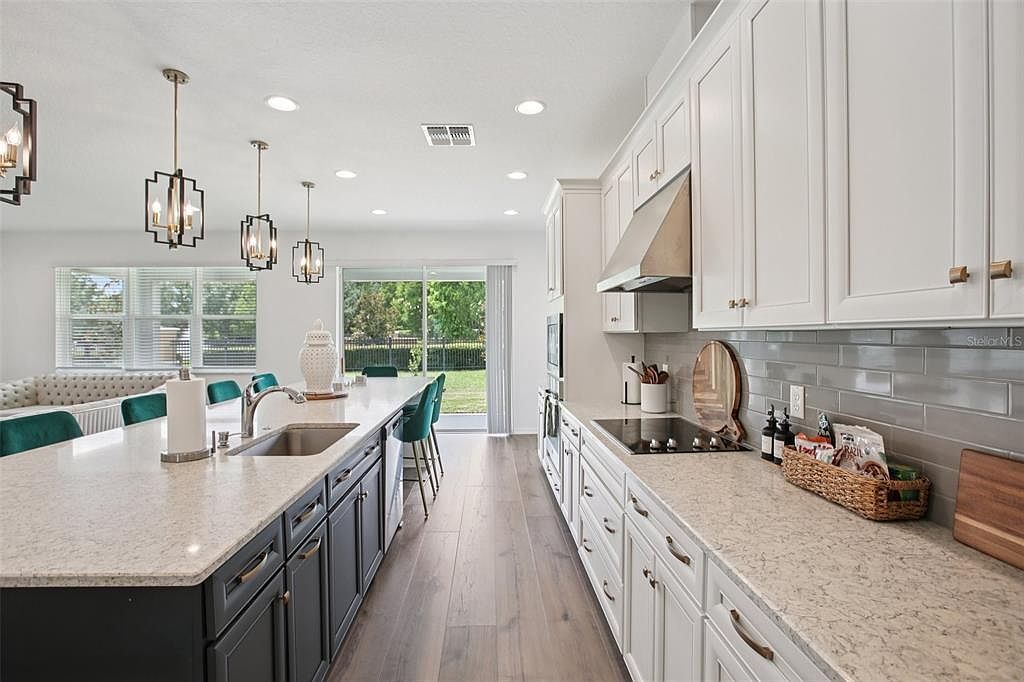 9508 Pyrenees Pl Seffner, FL 33584  | Single Family