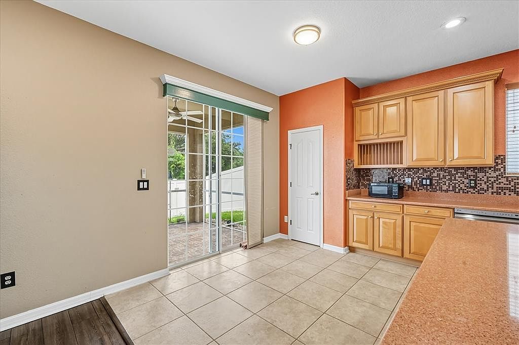 6208 Cherry Blossom Trl Gibsonton, FL 33534  | Single Family