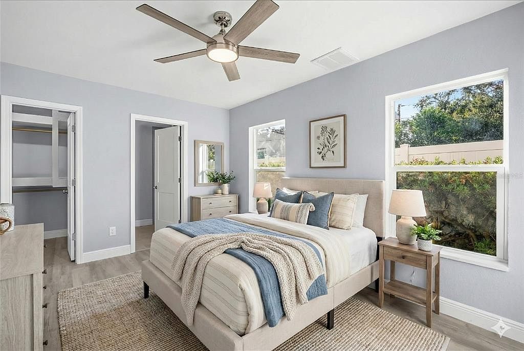 701 2nd St SE Largo, FL 33771  | Single Family