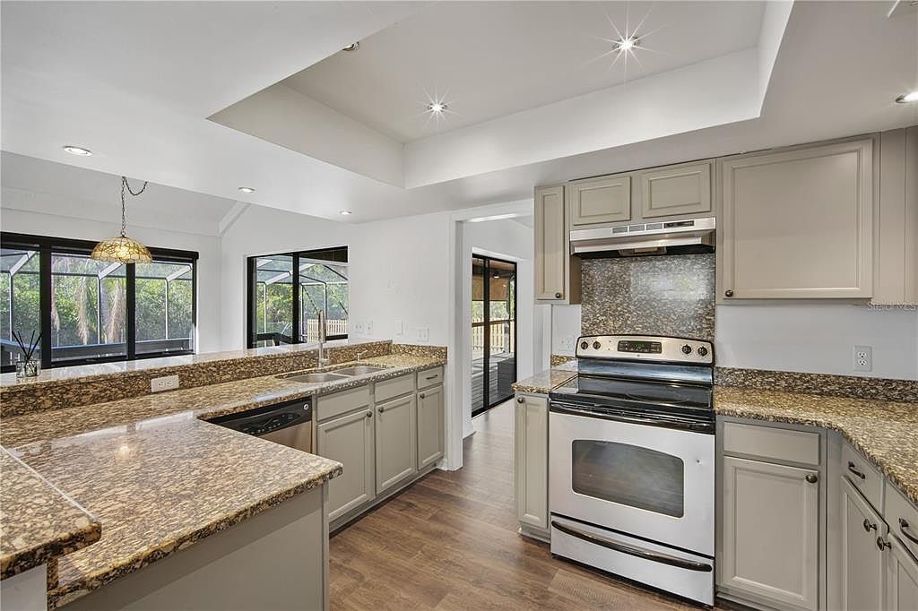 109 Holly Tree Ln Brandon, FL 33511 | Single Family