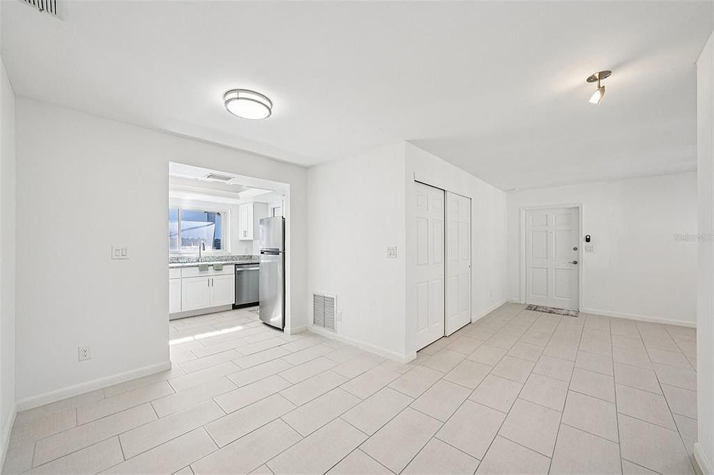 3843 Shore Acres Blvd NE Saint Petersburg, FL 33703  | Single Family