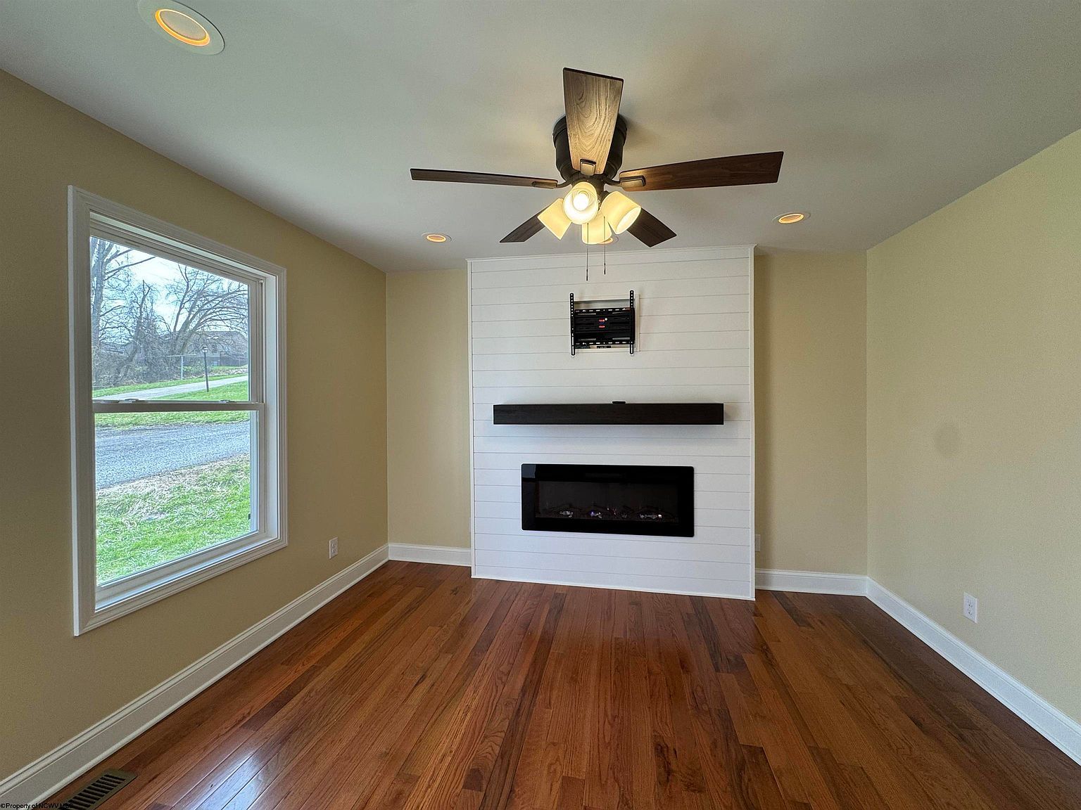 110 Sunshine Way Fairmont, WV 26554  | Single Family