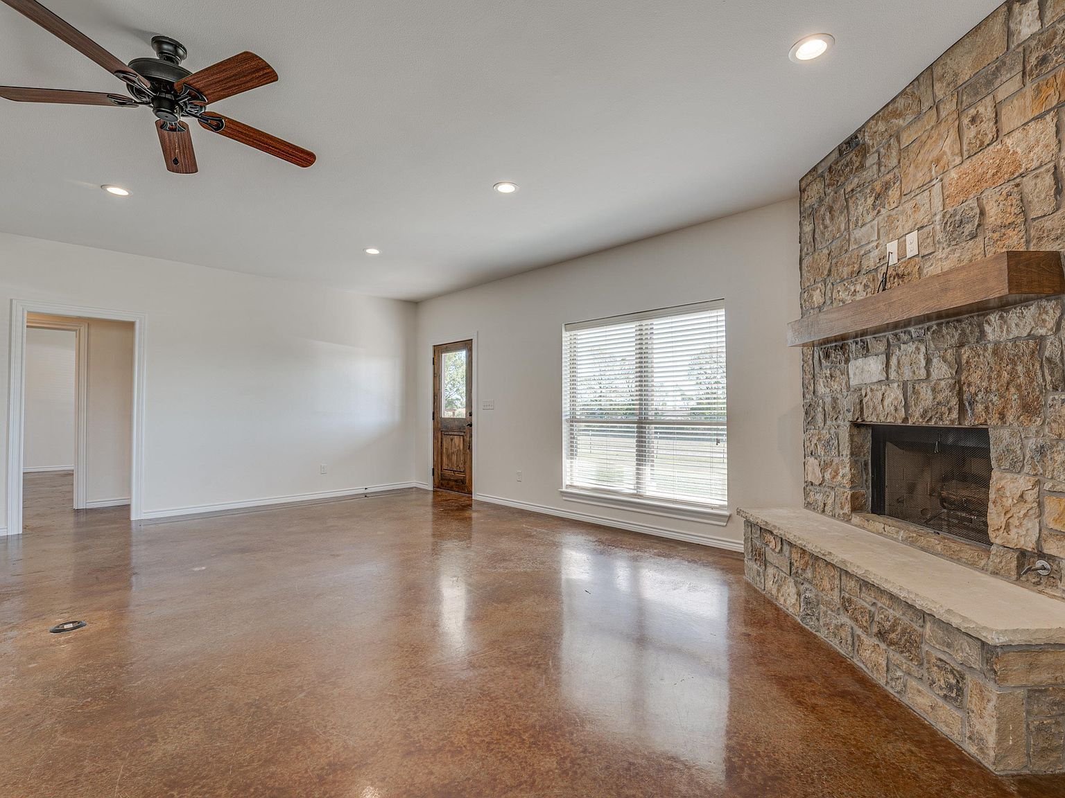 424 Saddle Ridge Rd Sulphur Springs, TX 75482 | Single Family